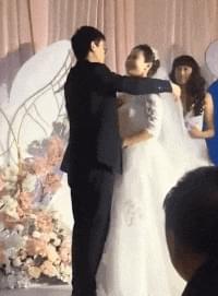 “男朋友送我的马赛克浴巾?哈哈哈哈这谁顶得住啊……” “男朋友送我的马赛克浴巾?哈哈哈哈这谁顶得住啊……”