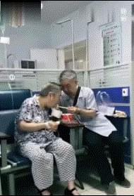 “男朋友送我的马赛克浴巾?哈哈哈哈这谁顶得住啊……” “男朋友送我的马赛克浴巾?哈哈哈哈这谁顶得住啊……”