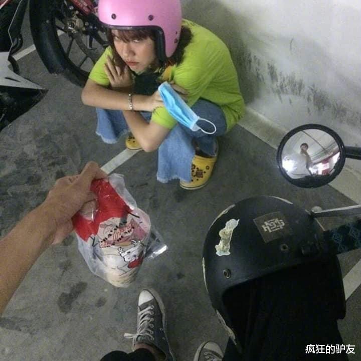 “女生会馋男生的身子吗?”妹子这神回复,哈哈哈哈哈...也太能装了吧! “女生会馋男生的身子吗?”妹子这神回复,哈哈哈哈哈...也太能装了吧!