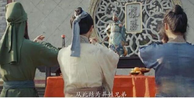 妹子火车上还请你注意点影响吧,这行为我都替你为你感到脸红 妹子火车上还请你注意点影响吧,这行为我都替你为你感到脸红