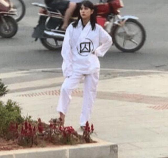 约了穿汉服的姑娘出去吃饭,结果…见面差点崩了!这谁顶得住啊? 约了穿汉服的姑娘出去吃饭,结果…见面差点崩了!这谁顶得住啊?