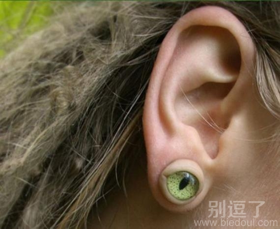 看上去好另类的耳环