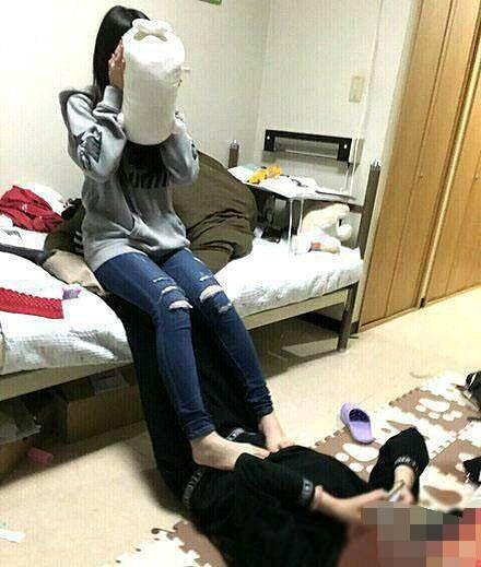 脚垫借给我使使行么 脚垫借给我使使行么