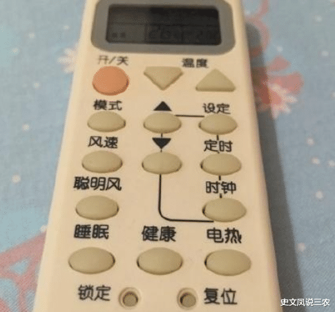 “和男生发生过尴尬的事情是什么?” “和男生发生过尴尬的事情是什么?”