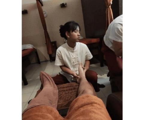 “哪些工作看起来高大上,其实工资低的可怜?”哈哈哈涨见识了 “哪些工作看起来高大上,其实工资低的可怜?”哈哈哈涨见识了