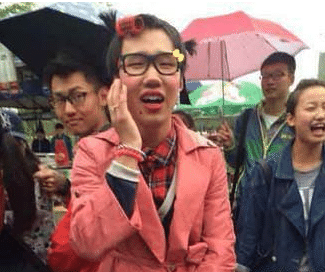 “每次和女朋友亲热前,她都会让我喝几瓶可乐,这是为什么?”哈哈哈哈哈... “每次和女朋友亲热前,她都会让我喝几瓶可乐,这是为什么?”哈哈哈哈哈...