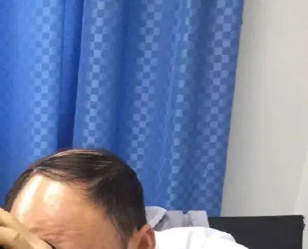 搞笑GIF：这种裤子哪里买的，看着好有食欲！