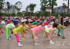 现在广场舞这么有诱惑力