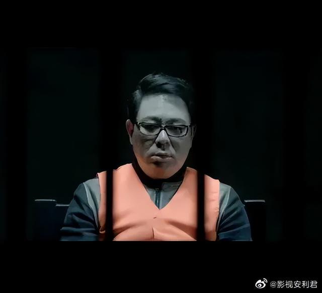 不小心把内衣穿反了,这操作太社死了哈哈哈哈哈 不小心把内衣穿反了,这操作太社死了哈哈哈哈哈