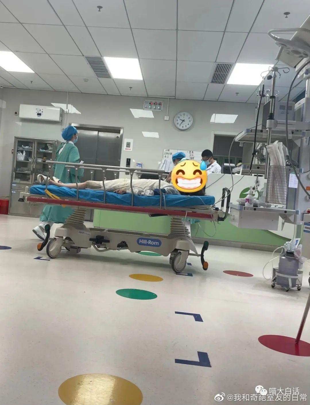 大侠后宫:“不小心目击兄弟女友出轨现场...”哈哈哈哈哈黑色的字越看越绿!! 大侠后宫:“不小心目击兄弟女友出轨现场...”哈哈哈哈哈黑色的字越看越绿!!