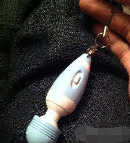 充满邪恶的钥匙扣环 充满邪恶的钥匙扣环