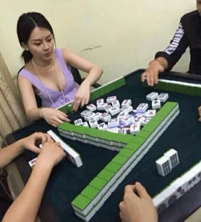 “嫂子出差特地来看望我,看到她做饭的样子,突然喜欢上她了!” “嫂子出差特地来看望我,看到她做饭的样子,突然喜欢上她了!”