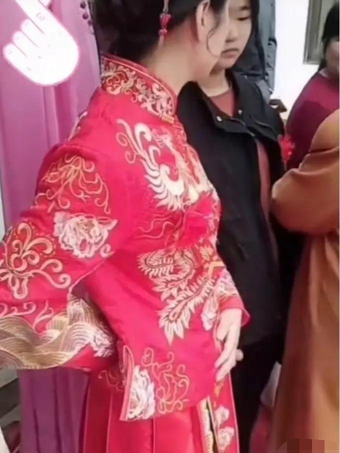 “新娘结婚当天,做出了这个动作,说明了什么”,哈哈哈! “新娘结婚当天,做出了这个动作,说明了什么”,哈哈哈!