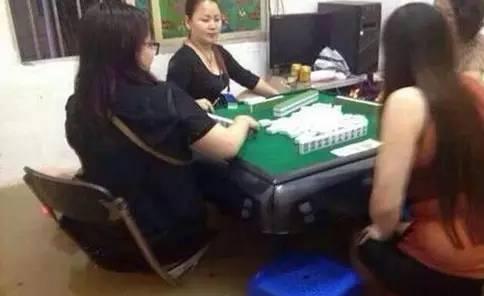 这到底有多想打麻将 这到底有多想打麻将