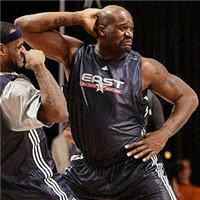 看起来好委屈的哥哥 看起来好委屈的哥哥