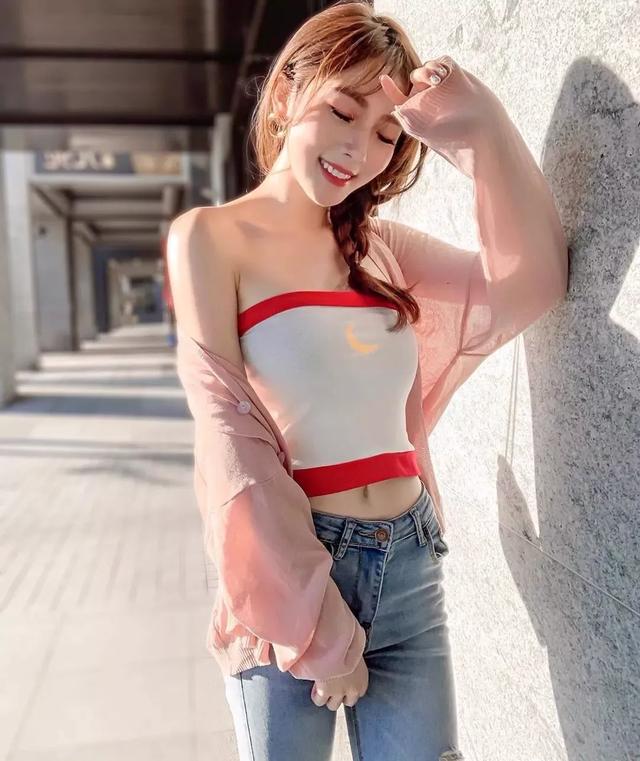 跟两个妹子合租,在衣柜里发现一箱杜蕾斯!这谁顶得住啊 跟两个妹子合租,在衣柜里发现一箱杜蕾斯!这谁顶得住啊