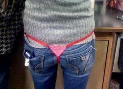 为嘛要外穿,是要扮演超人还是啥意思 为嘛要外穿,是要扮演超人还是啥意思