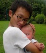 再不放开我 ，我就要反击了搞笑图片