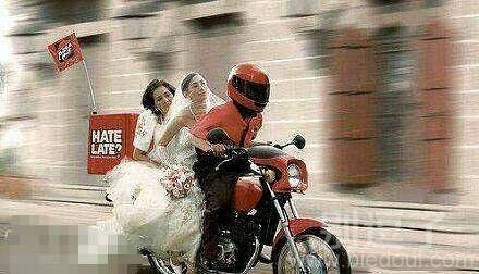 哥们分我们一个呗