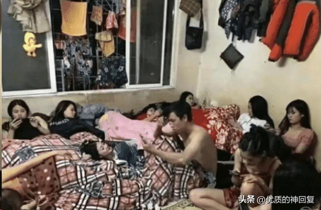 “朋友说进传销里让我救他”，看完照片之后，到底救不救呢哈哈哈