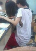 没法好好吃饭了。。