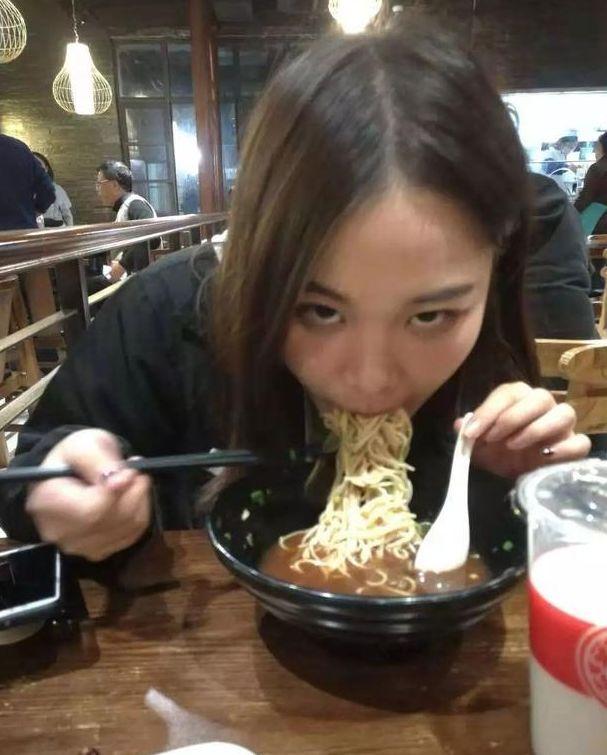 “千万不要偷看男朋友的相册!”不然…你会怀疑人生的!哈哈哈 “千万不要偷看男朋友的相册!”不然…你会怀疑人生的!哈哈哈