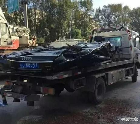 老婆和小姨子是双胞胎,还好性格完全不同,否则认错了就麻烦了!哈哈哈 老婆和小姨子是双胞胎,还好性格完全不同,否则认错了就麻烦了!哈哈哈