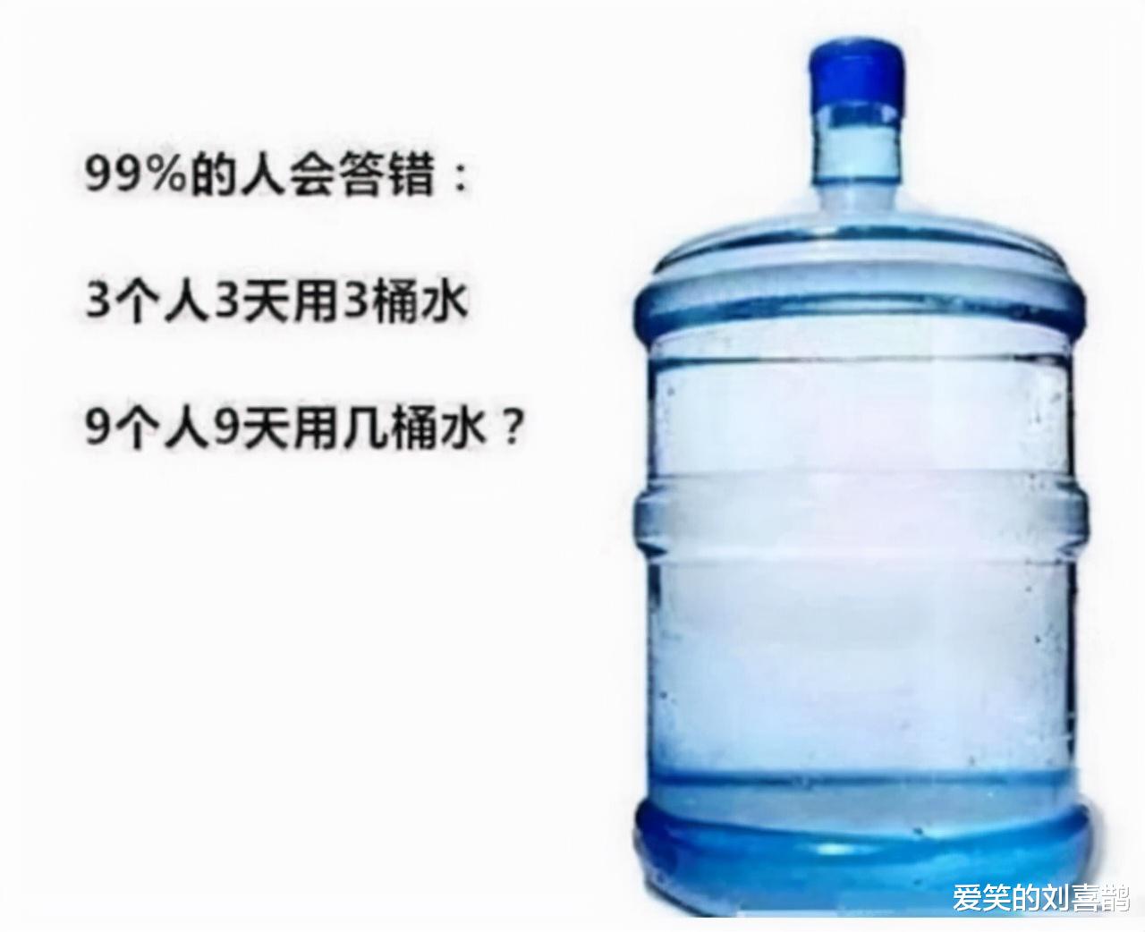 美女穿紧身裙的样子太霸道,都原形毕露了,好尴尬!哈哈哈 美女穿紧身裙的样子太霸道,都原形毕露了,好尴尬!哈哈哈
