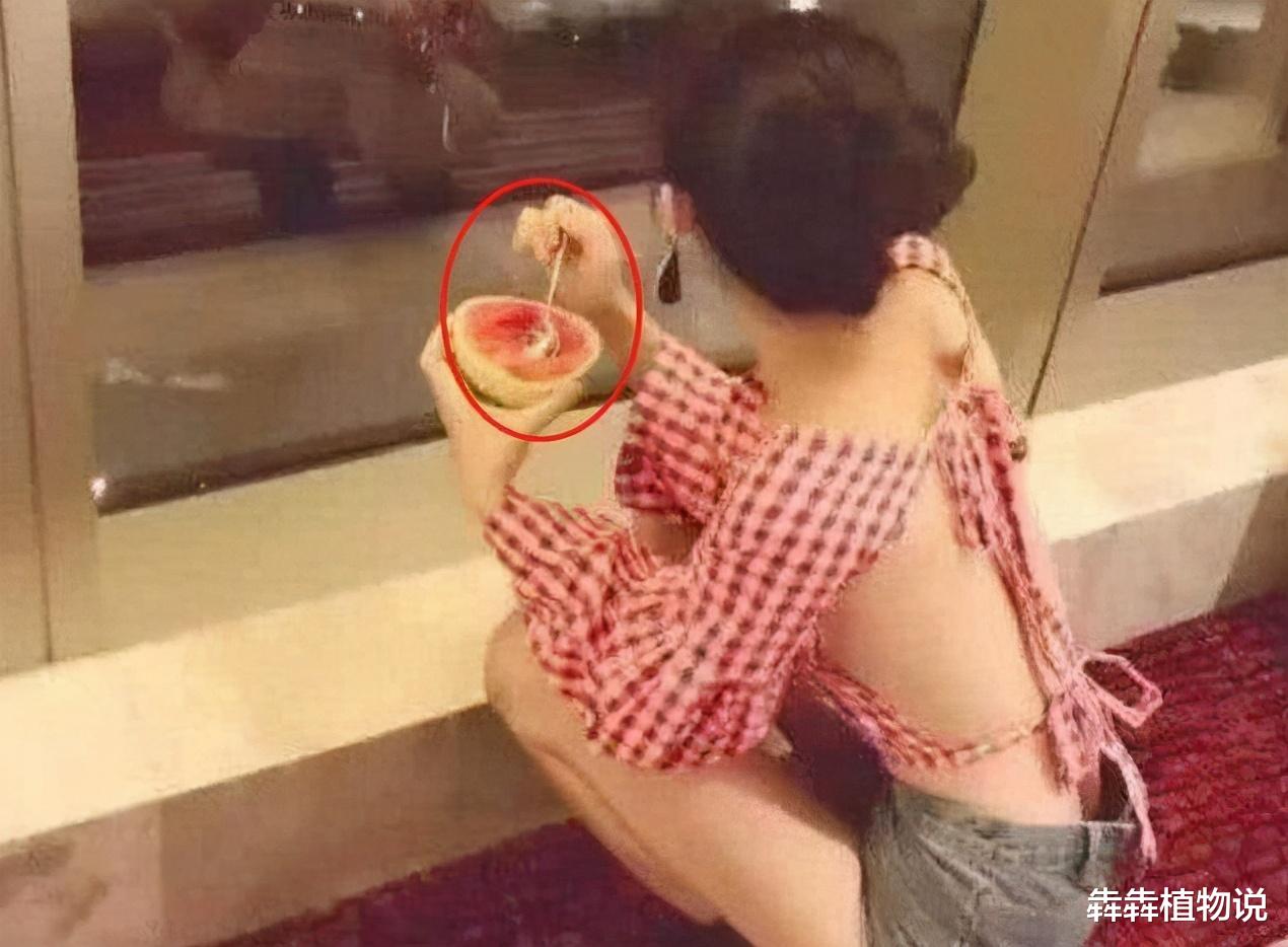 “喜欢上了朋友的前妻,现在我该怎么办?”哈哈哈哈哈评论精辟了! “喜欢上了朋友的前妻,现在我该怎么办?”哈哈哈哈哈评论精辟了!
