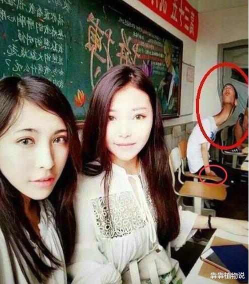 “喜欢上了朋友的前妻,现在我该怎么办?”哈哈哈哈哈评论精辟了! “喜欢上了朋友的前妻,现在我该怎么办?”哈哈哈哈哈评论精辟了!