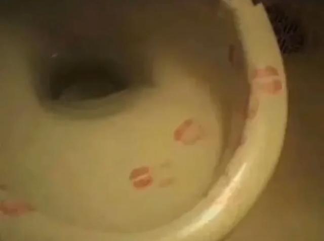 来自文科生最后的倔强,物理的大门永远为我关上…… 来自文科生最后的倔强,物理的大门永远为我关上……