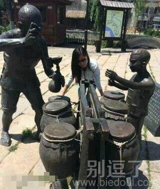 需不需要帮忙啊。