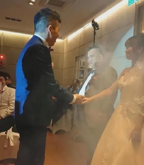 “为什么现在的肌肉男不被女孩子喜欢?”网友回复太真实!哈哈哈哈 “为什么现在的肌肉男不被女孩子喜欢?”网友回复太真实!哈哈哈哈