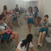 女同学的校服好诱惑呀