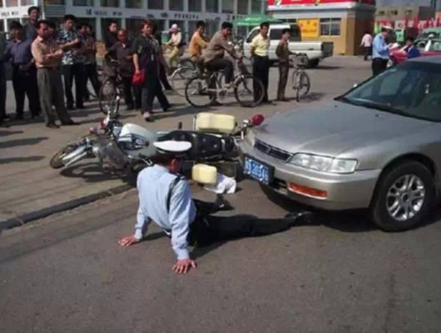 发几张不正经的照片给你看看,专治不开心~ 发几张不正经的照片给你看看,专治不开心~