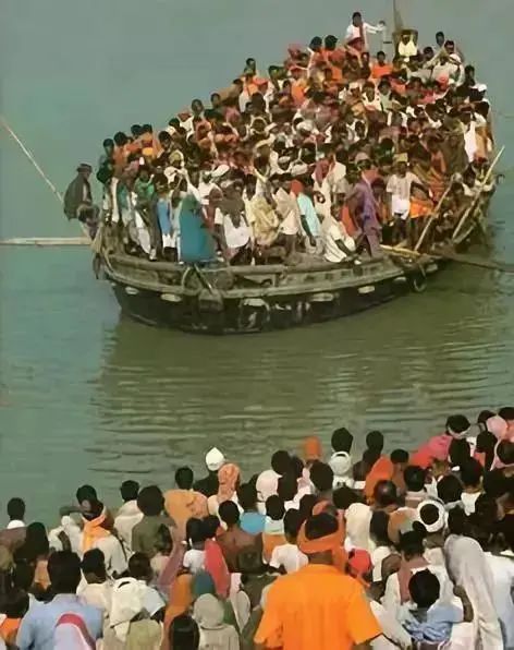发几张不正经的照片给你看看,专治不开心~ 发几张不正经的照片给你看看,专治不开心~