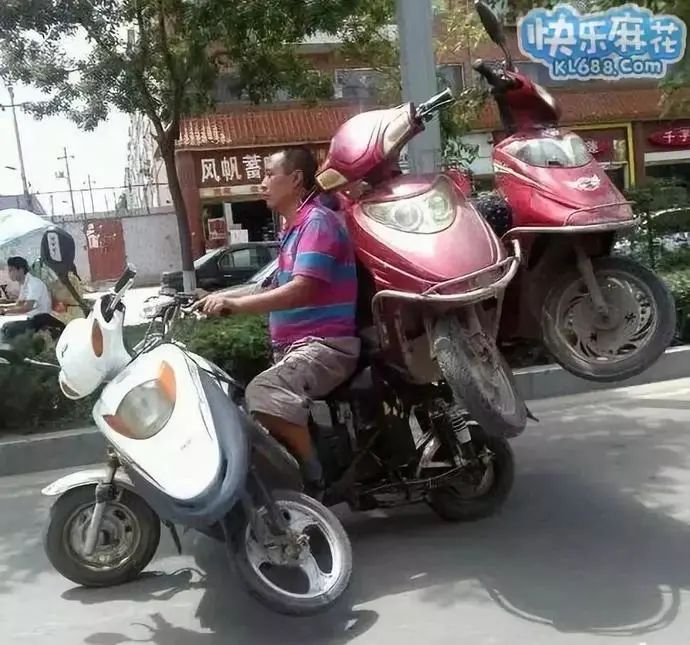 发几张不正经的照片给你看看,专治不开心~ 发几张不正经的照片给你看看,专治不开心~