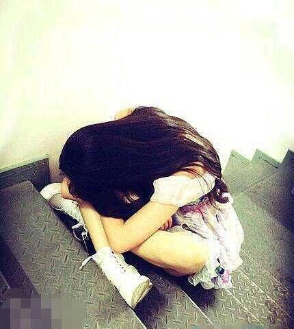 咋就没人扶一把呢 咋就没人扶一把呢