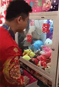 笑话:丈母娘看了看我的存折说:怎么才2万块,我闺女可不能受苦 笑话:丈母娘看了看我的存折说:怎么才2万块,我闺女可不能受苦