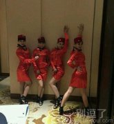 看这几个小姐。。 看这几个小姐。。