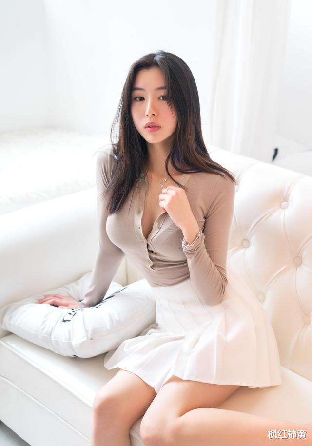 一不小心把老婆丝袜弄破了,这该怎么办?哈哈哈哈 一不小心把老婆丝袜弄破了,这该怎么办?哈哈哈哈