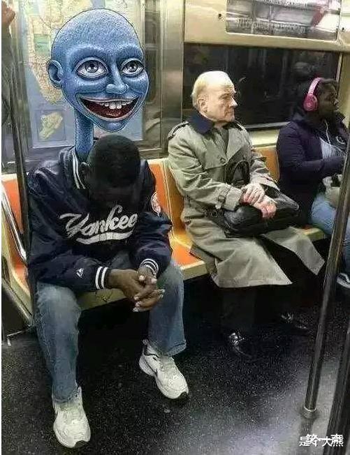 他的裸照一爆,又拉低了娱乐圈的下限 他的裸照一爆,又拉低了娱乐圈的下限