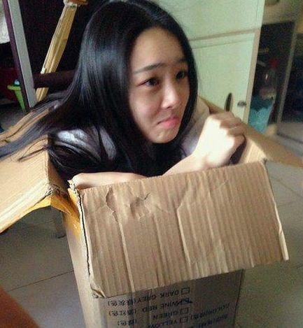 爆笑段子:男友来家里玩,剥了个葡萄趁没人喂给我吃 爆笑段子:男友来家里玩,剥了个葡萄趁没人喂给我吃