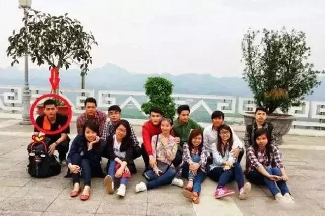 2张让人“不知所措”的照片,太尴尬了,大写的尴尬 2张让人“不知所措”的照片,太尴尬了,大写的尴尬