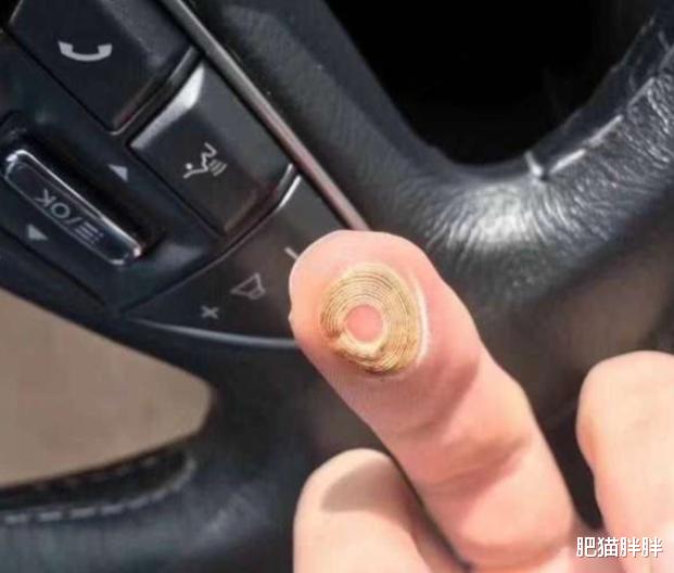 “一月80元的房子,我和女朋友整整租了半年!”啊哈哈哈哈哈哈兄弟腰挺好啊... “一月80元的房子,我和女朋友整整租了半年!”啊哈哈哈哈哈哈兄弟腰挺好啊...