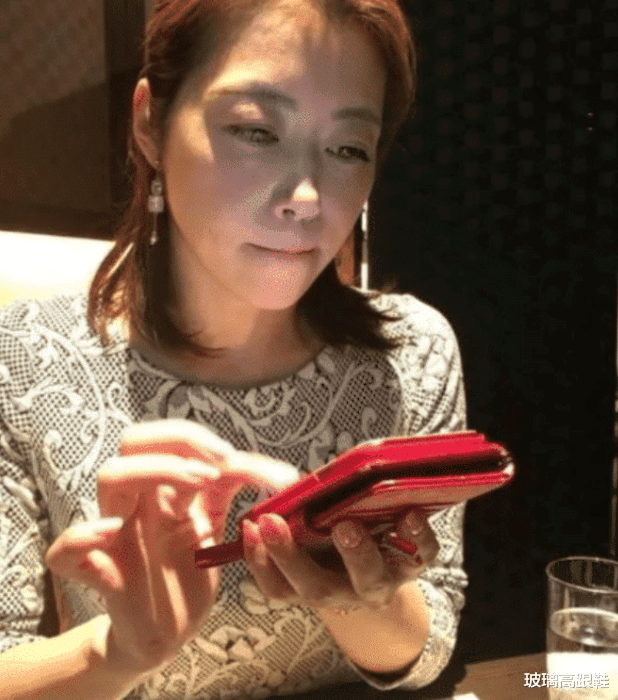 “乱的技校可以乱到什么程度?”哈哈哈哈.....把老师当什么了 “乱的技校可以乱到什么程度?”哈哈哈哈.....把老师当什么了
