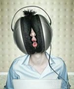 和耳机融为一体了都