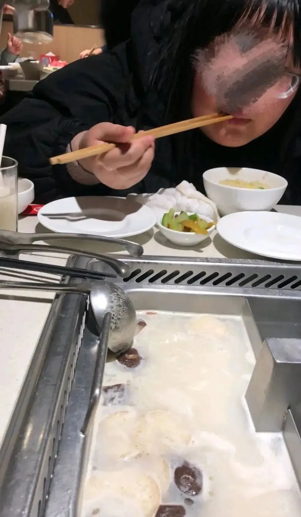 每日趣图:大型翻车现场,这也太尴尬了 每日趣图:大型翻车现场,这也太尴尬了