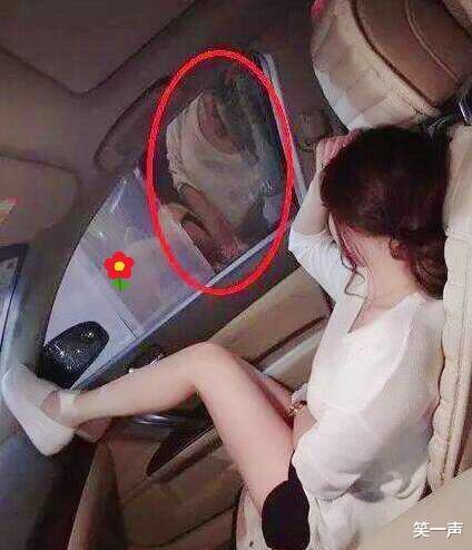 “从老婆包里翻出来的东西,朋友看到后劝我离婚,这是为啥?”哈哈哈哈 “从老婆包里翻出来的东西,朋友看到后劝我离婚,这是为啥?”哈哈哈哈