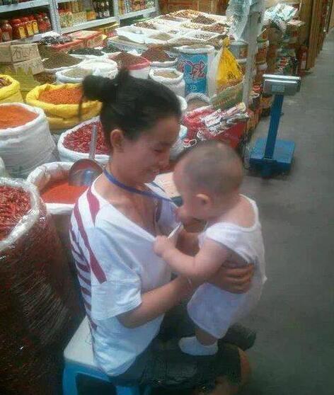 宝贝儿看什么呢 宝贝儿看什么呢